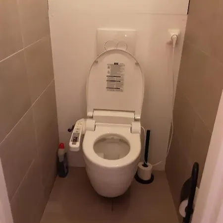 Luxurious 2 Bedroom *